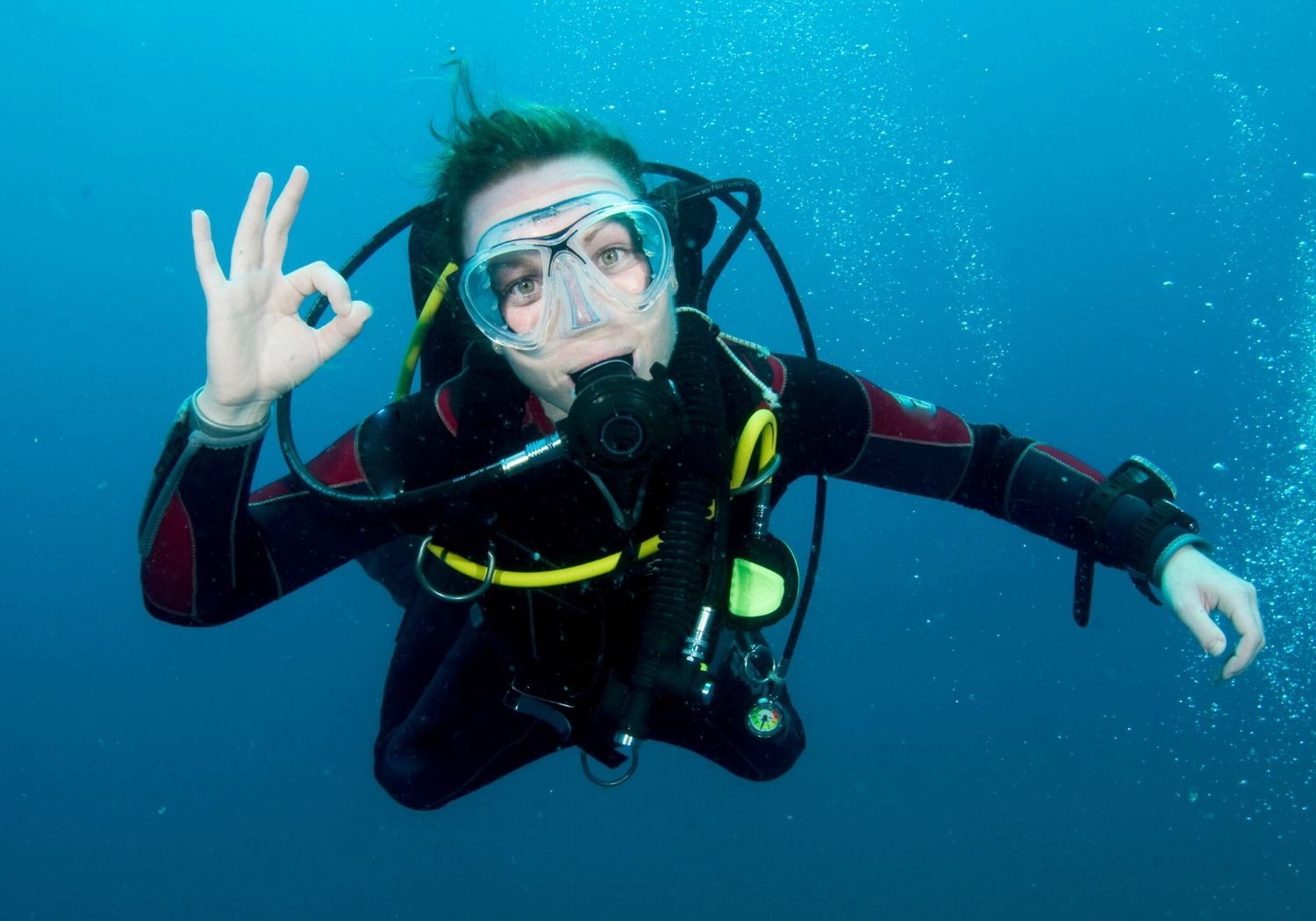 scuba travel jobs